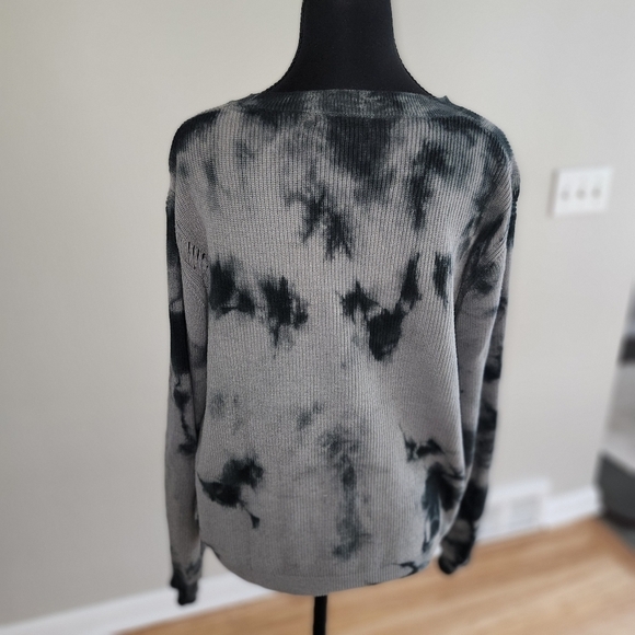 Gray and Navy Tie-Dye Sweater - Picture 2 of 6